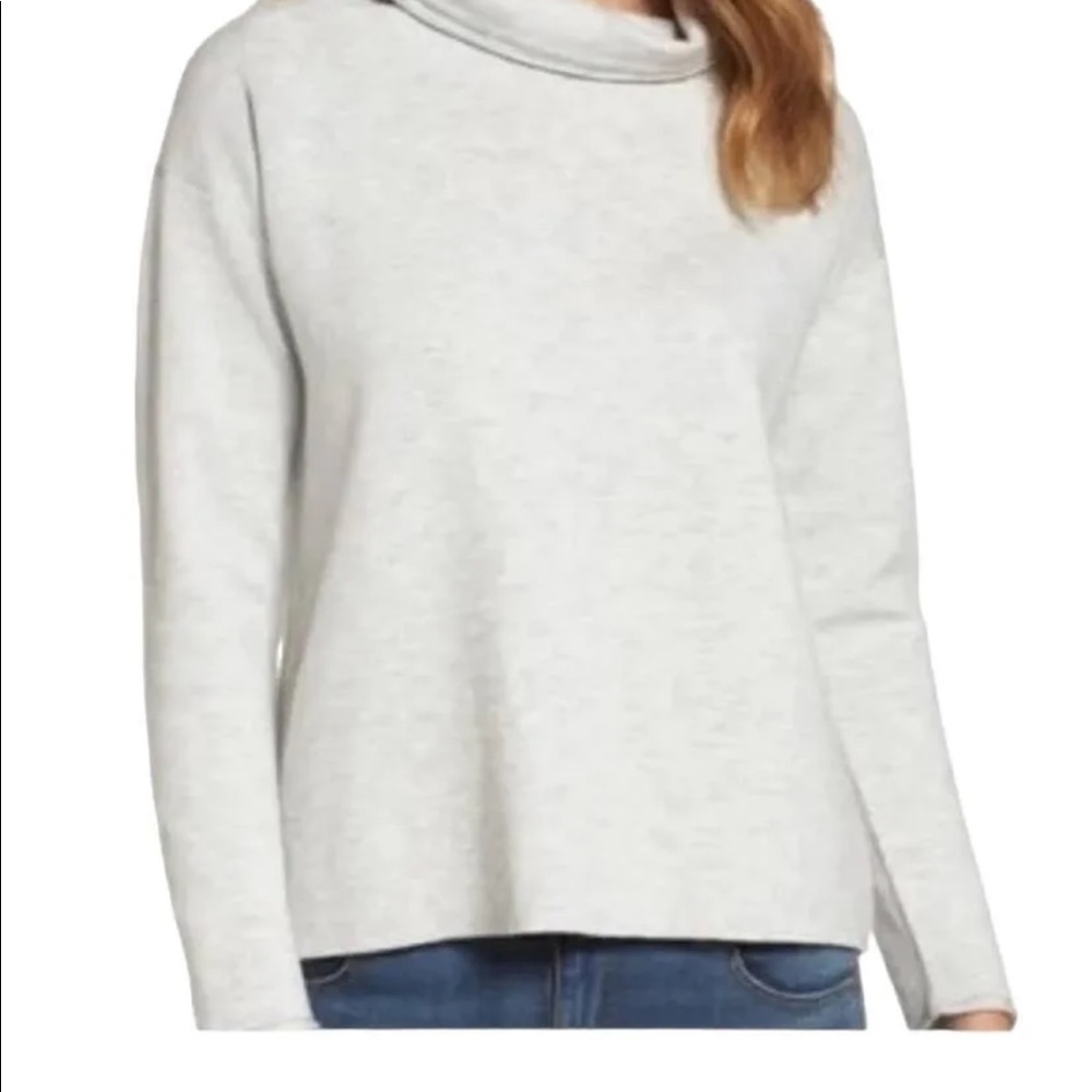 Vineyard Vine Split Back Gray Ls Turtleneck - image 2